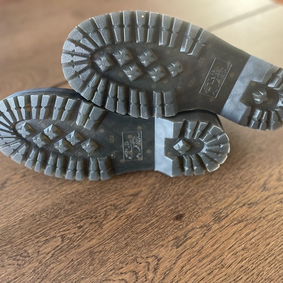 Doc Martens Mary Janes - ADDINA FLOWER BUCKLE LEATHER PLATFORM SHOES - Picture 3 of 6